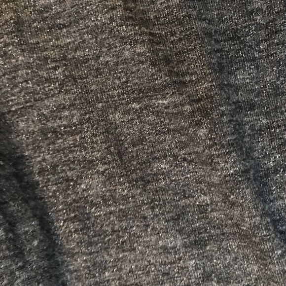 💕Host Pick💕 LOFT Petites Cold Shoulder Top - Picture 3 of 4